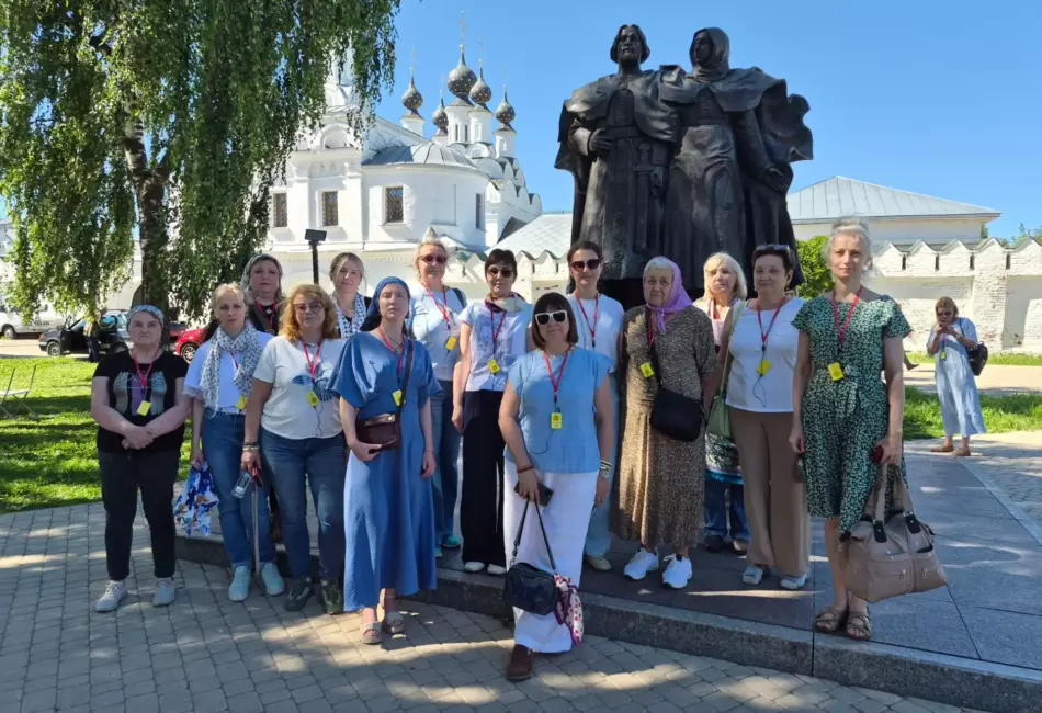 Галерея